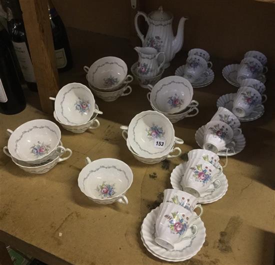 Royal Doulton Chelsea rose part service